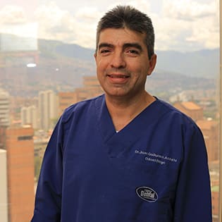 DR JUAN GUILLERMO